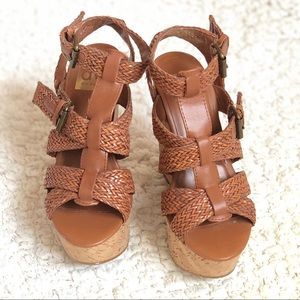 Dolce Vita platform Tan Strappy Wedges Size 6